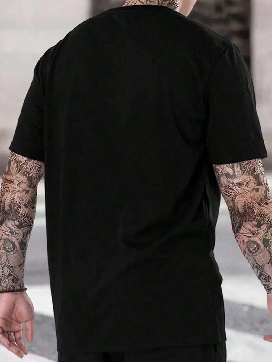 Black Cotton Graphic Tee with  - Tee Graphic Print reseña y precio